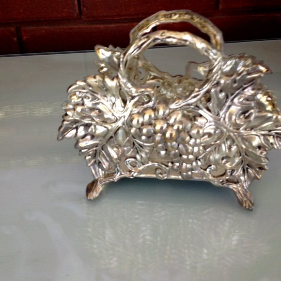 Grapevine Silverplated Napkin Holder - Picture 4 of 5